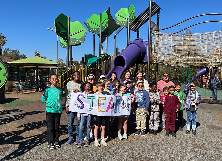 Missouri Connections Academy students making new friends.